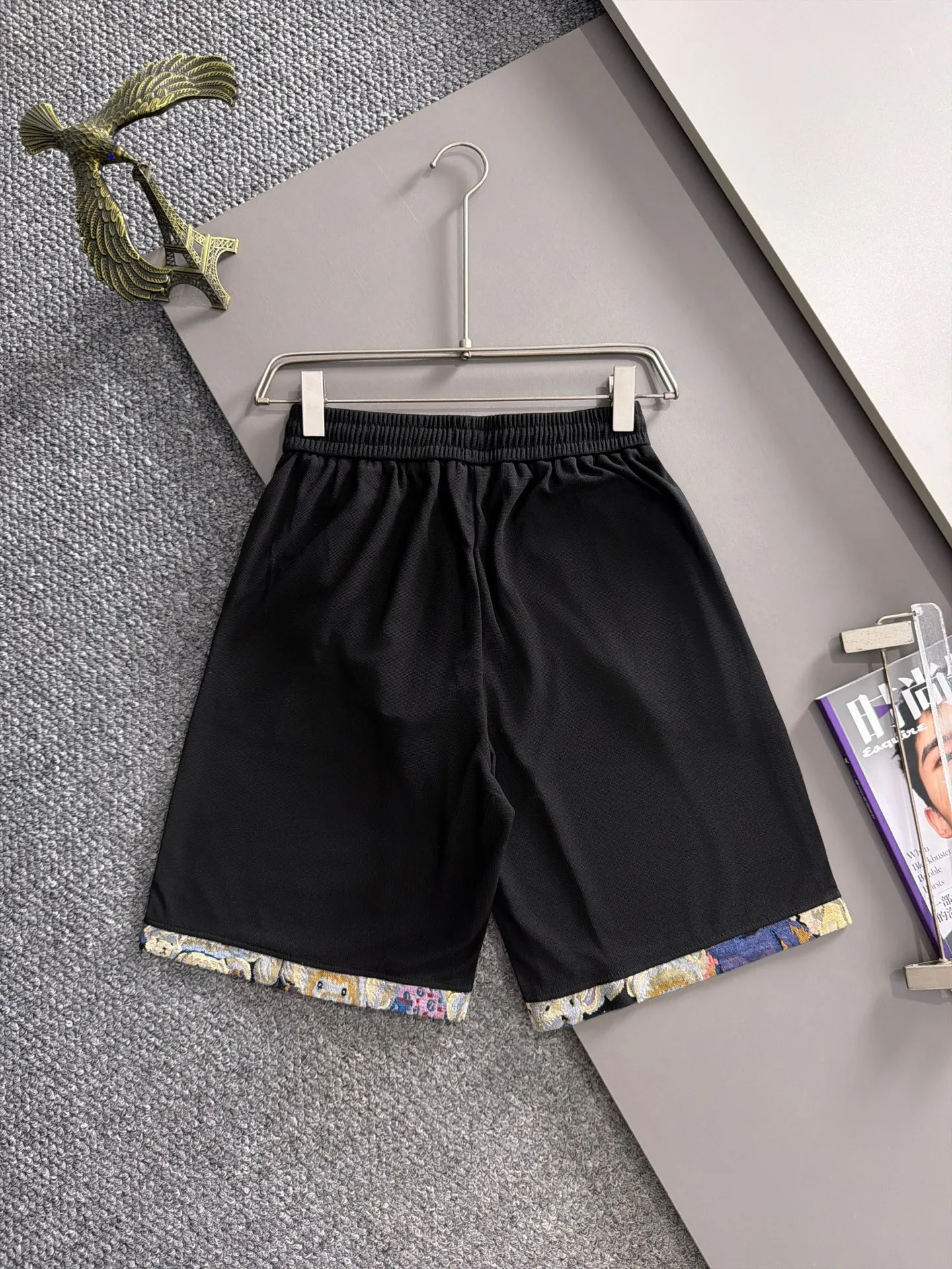 LP 2036 Spring/Summer New Arrival elastic band casual shorts, counter-customized fabric Breathable, high comfort, impeccable details, brand element design concept, reflecting high quality. It feels delicate and soft! It presents a casual cut and the upper body shape is great! Sizes:M-5XL